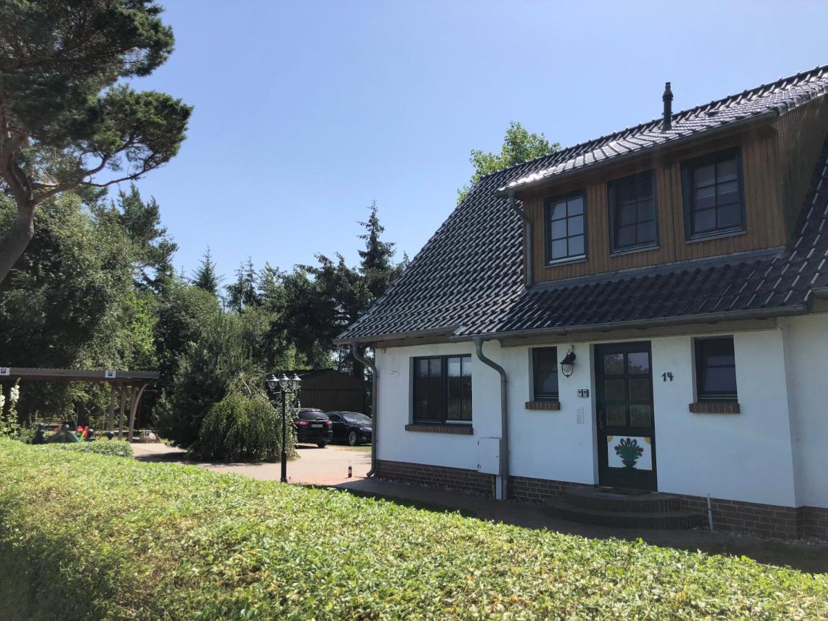 Haus Hugo Zingstアパートメント エクステリア 写真