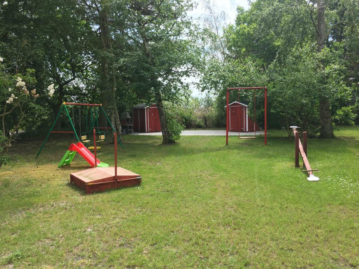 Haus Hugo Zingstアパートメント エクステリア 写真
