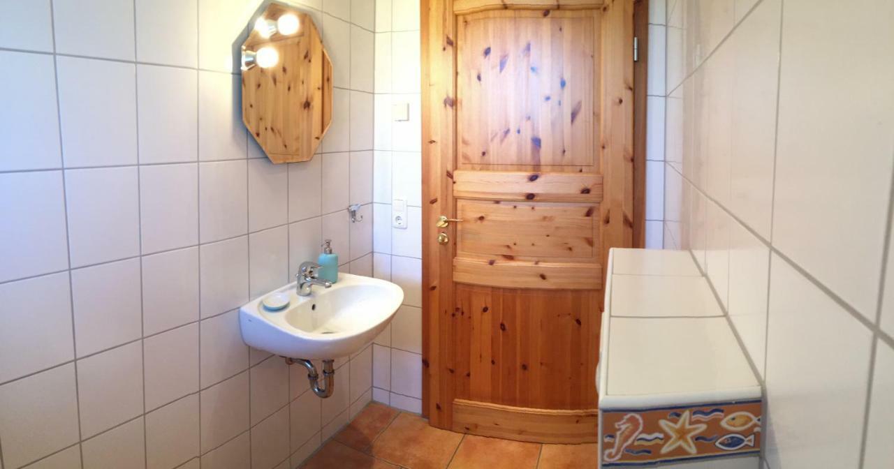 Haus Hugo Zingstアパートメント エクステリア 写真